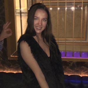 Meet your Posher, Caroline